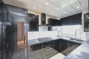 Photo 13- click for photo gallery